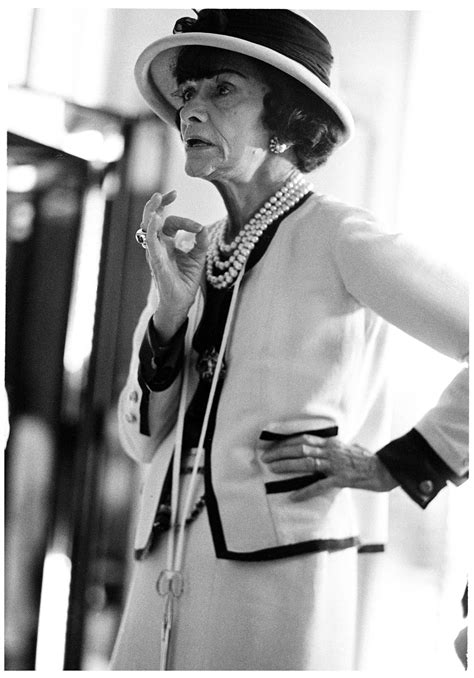 La storia della giacca di Gabrielle Chanel 